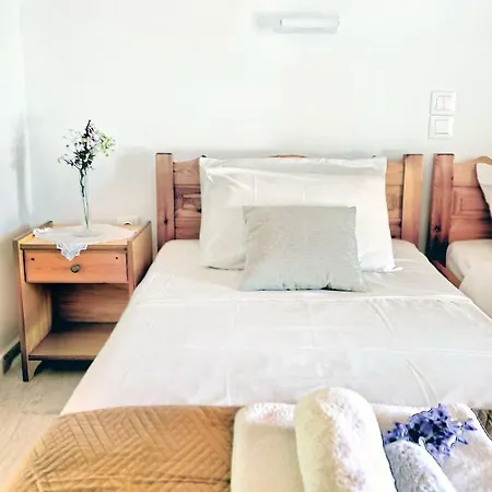 Daire Danai Agios Georgios Pagon